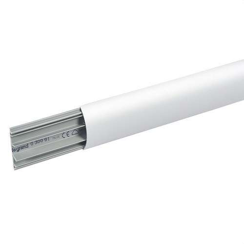 Bodenkabelkanal 75x18mm DLPLUS mit der Referenz 030091 von der Marke LEGRAND