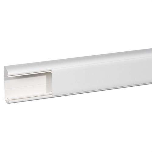 Monoblock-DLP-Kanal 35x80 mit 65mm weißer Abdeckung - 2 Meter Kanal mit der Referenz 010461 von der Marke LEGRAND