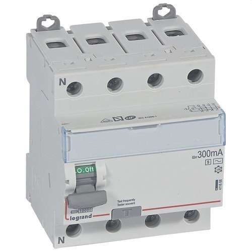 DX³ Differenzialschalter 4P 400V 40A Charakteristik AC 300mA 4 Module mit der Referenz 411668 von der Marke LEGRAND