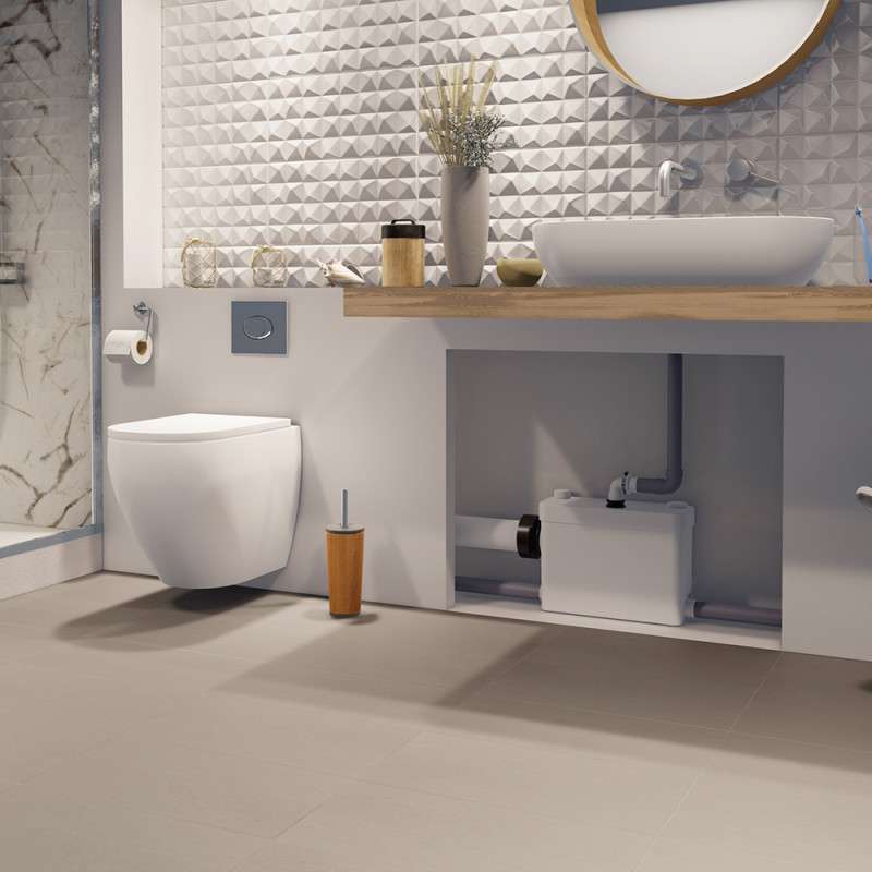 WC mit Sanitär häcksler