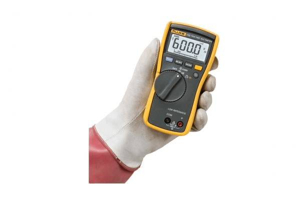 Digitalmultimeter Fluke 113 mit der Referenz 3088053 von der Marke FLUKE