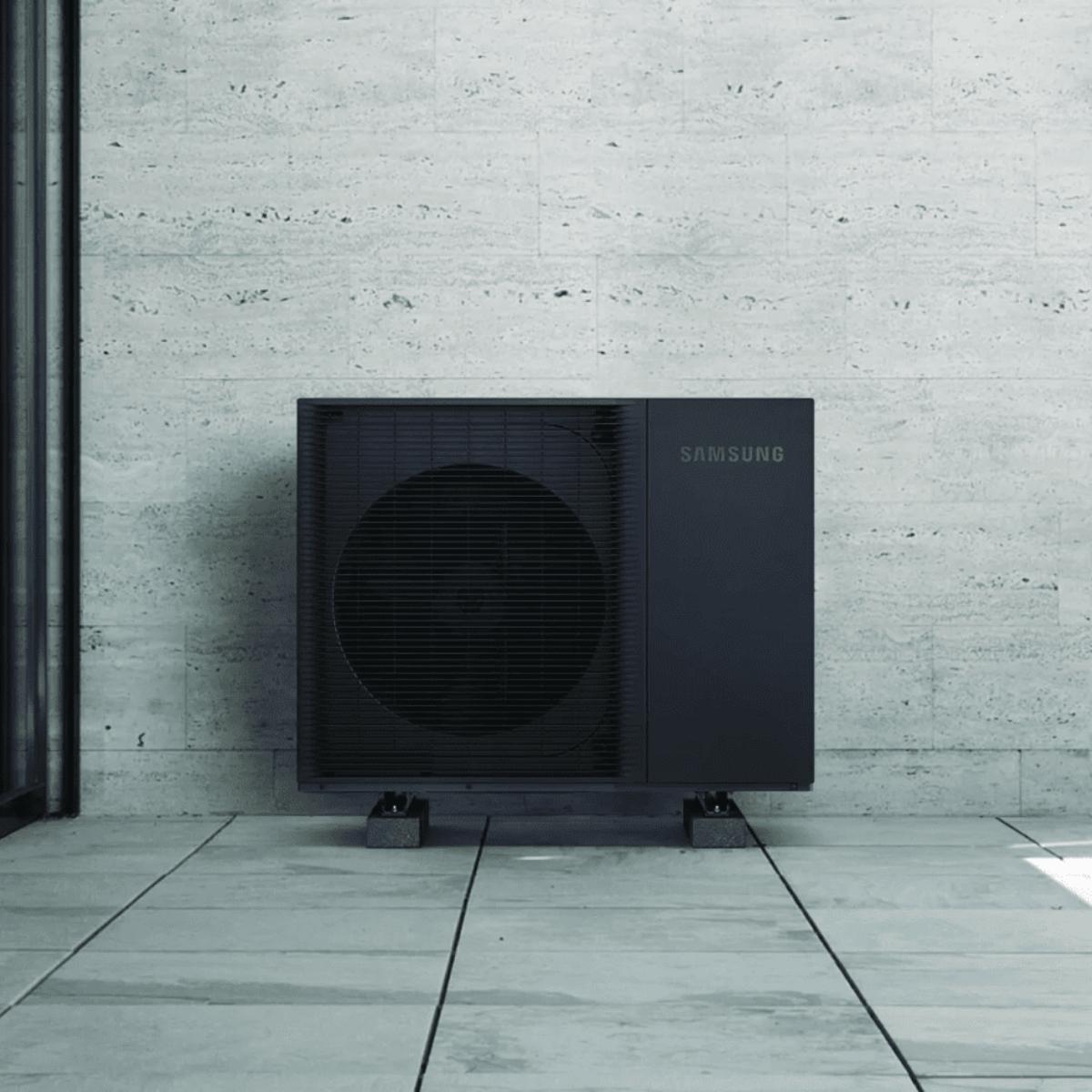 Samsung EHS HT 8 kW Monobloc-Wärmepumpen-Set + ClimateHub mit 260 Litern mit der Referenz KITSAMEHSHT8+260 von der Marke SAMSUNG