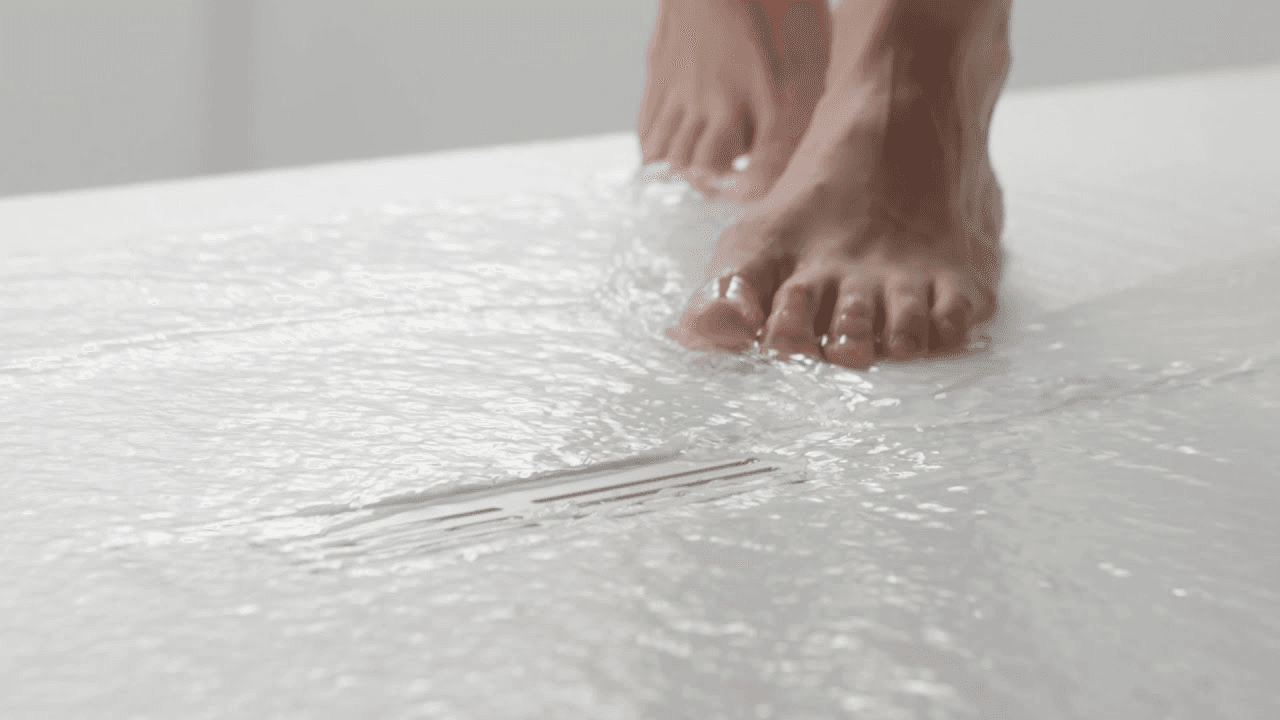 Extra-flache weiße Duschwanne aus Stonex® Roca Terran 1800x800mm mit der Referenz APA0170832001100 von der Marke ROCA